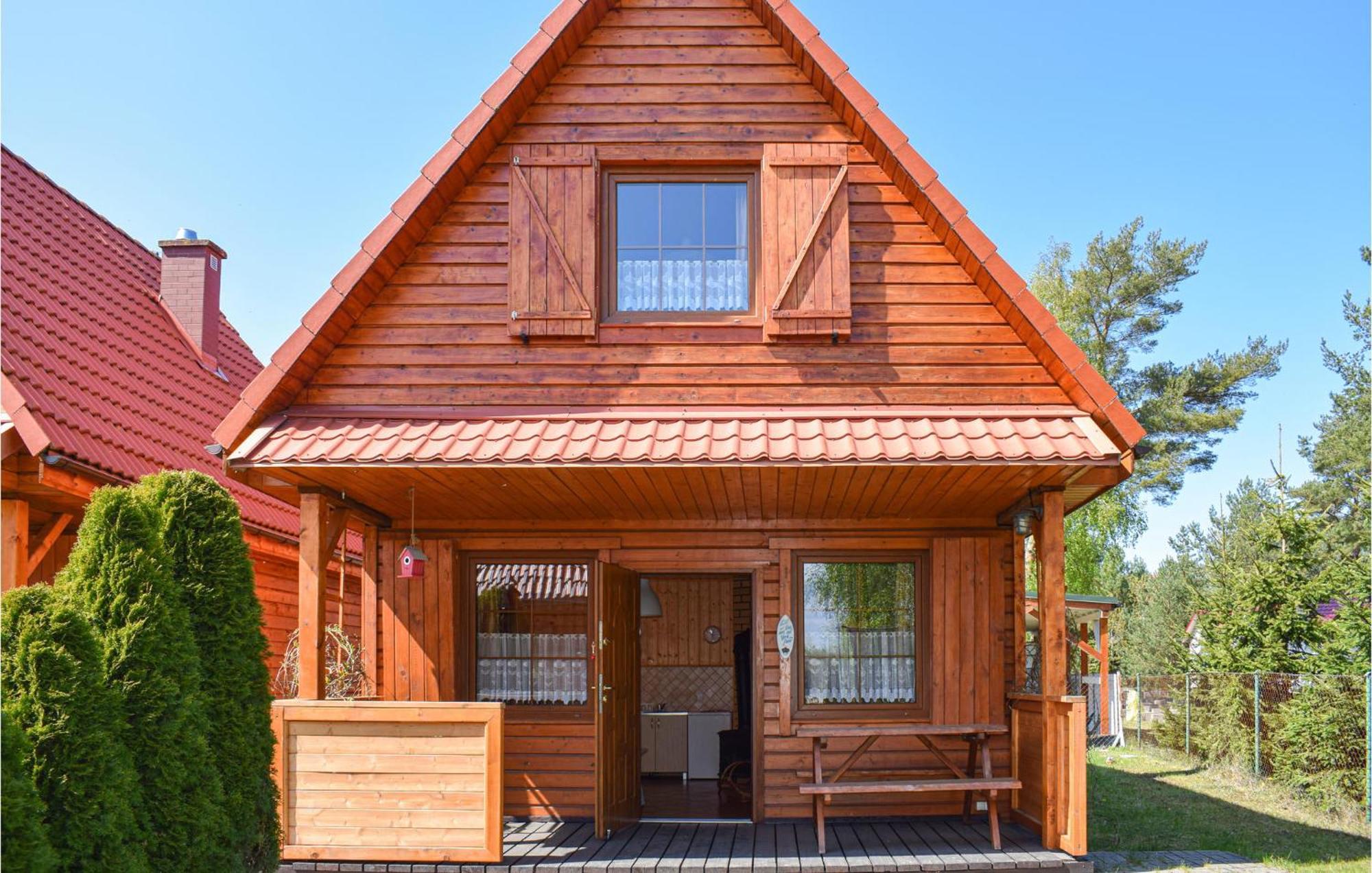Awesome Home In Bobolin With Kitchen エクステリア 写真