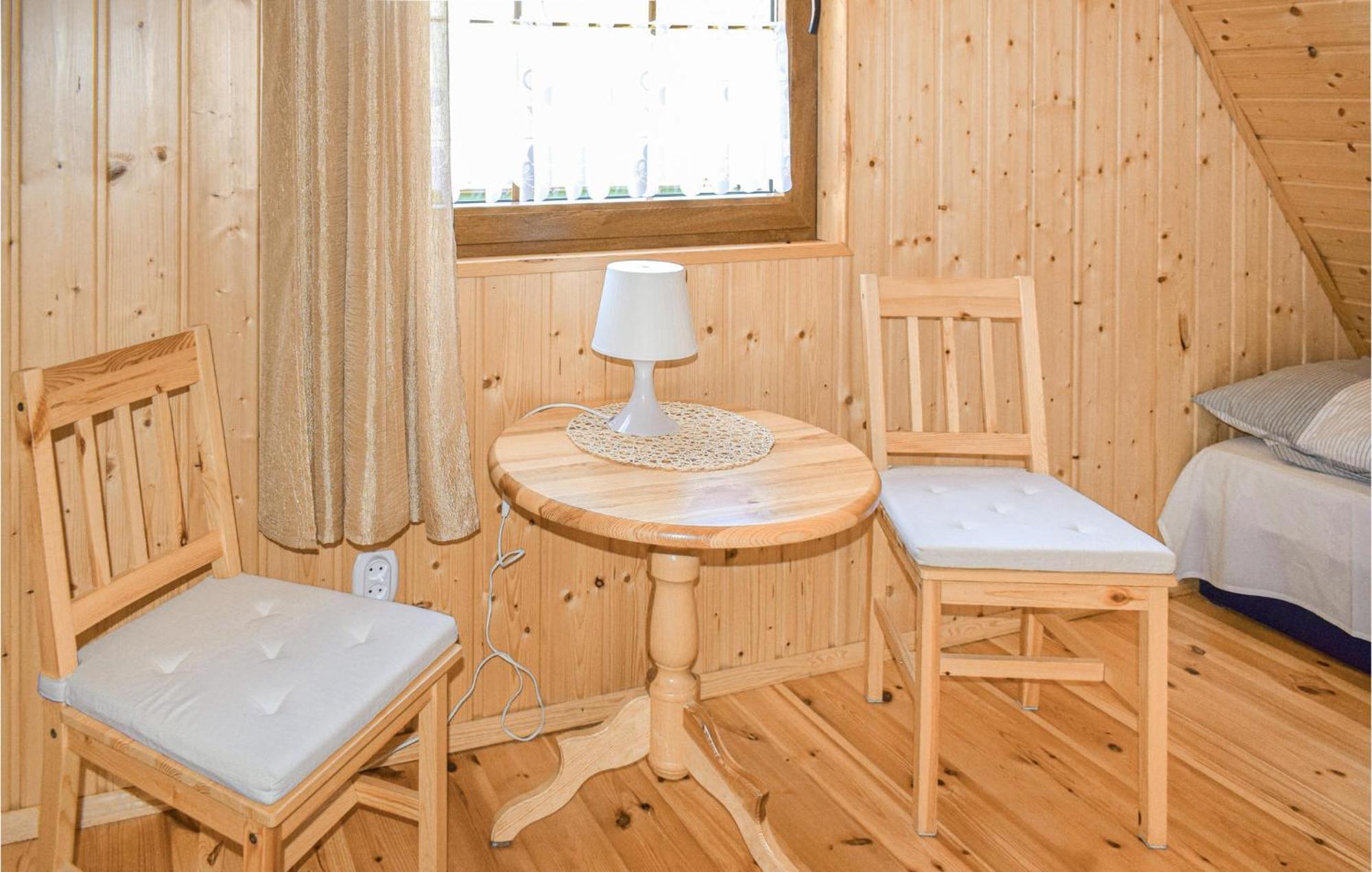 Awesome Home In Bobolin With Kitchen エクステリア 写真